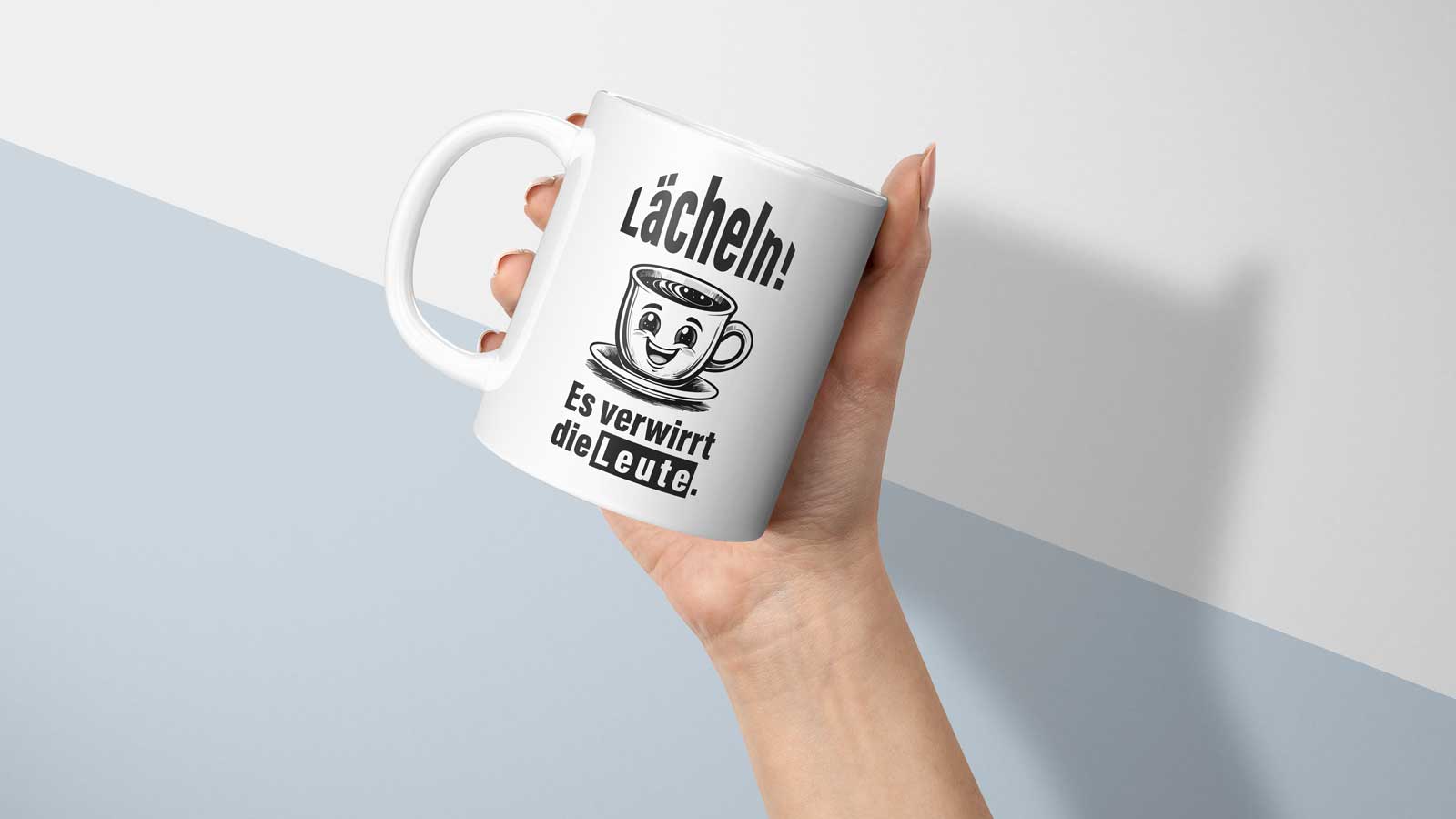 Lustige Tasse mit fröhlichem Cartoon-Kaffeebecher und auffälligem Schriftzug, ideal für gute Laune.